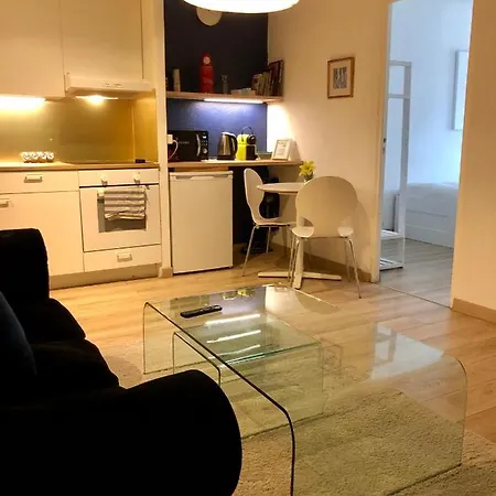 Cool & 2 Bedroom In Heart Of Eaux-vives * Genève